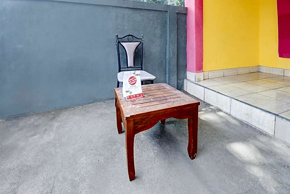 OYO Life 93284 Kos Cendana Raya