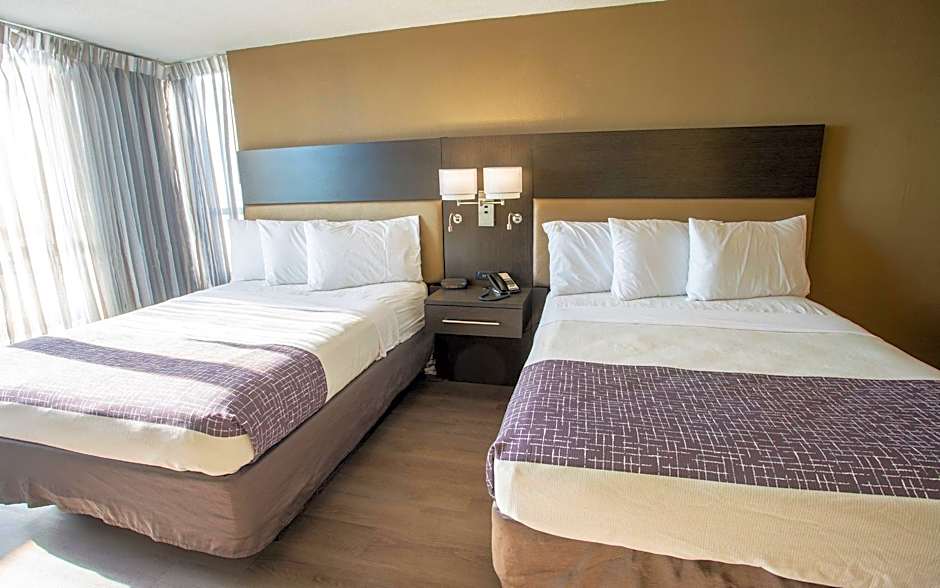 Photo 1 of 1 of 2 Double Beds, Ocean View, Balcony