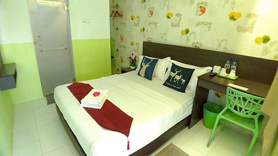 Apple 1 Hotel Gurney