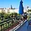 Niriis Hotel
