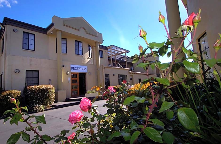 Canberra Parklands Central Apartment Hotel