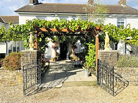 Greyhound Inn