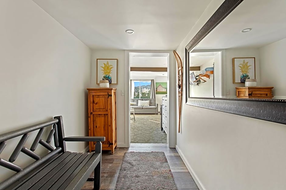 Discovery Lodge