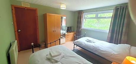Lodge 2