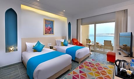 Deluxe Double Room with Lagoon View