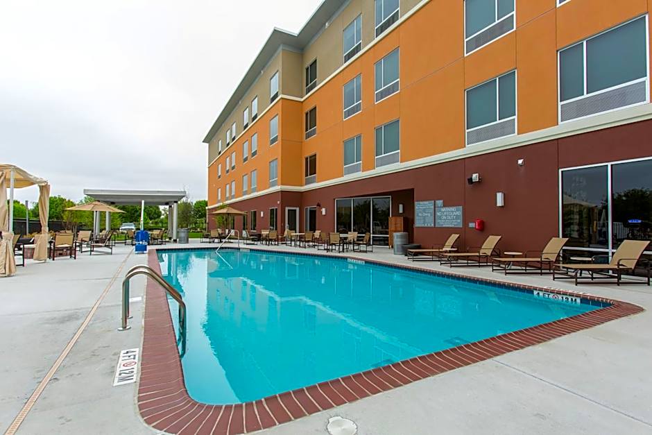 Cambria Hotel Plano Frisco