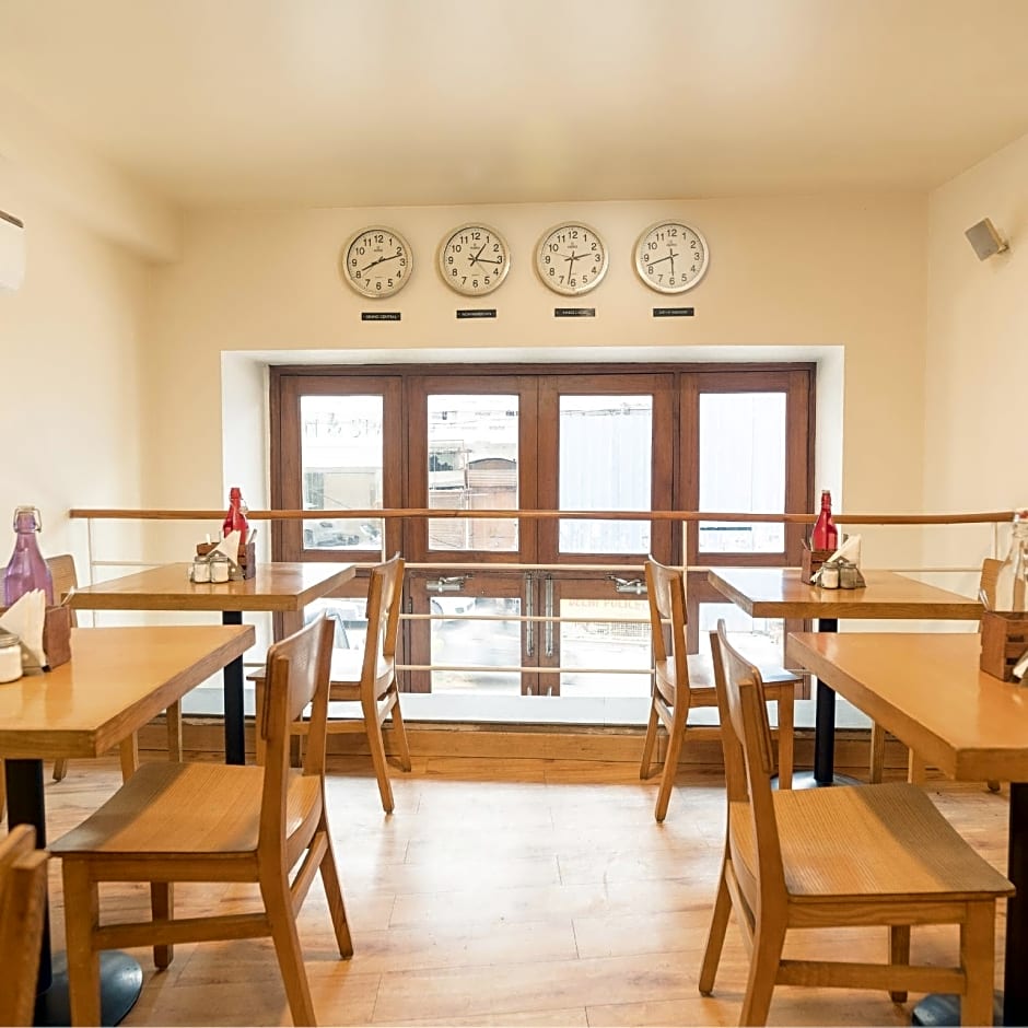 bloomrooms @ New Delhi Railway Station