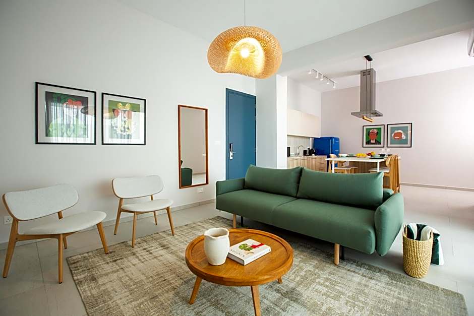 Larnaca LIV & CO Suites