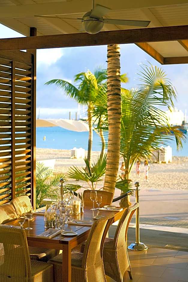 Holland House Beach Hotel