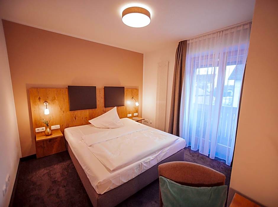 Hotel am Hachinger Bach by Blattl