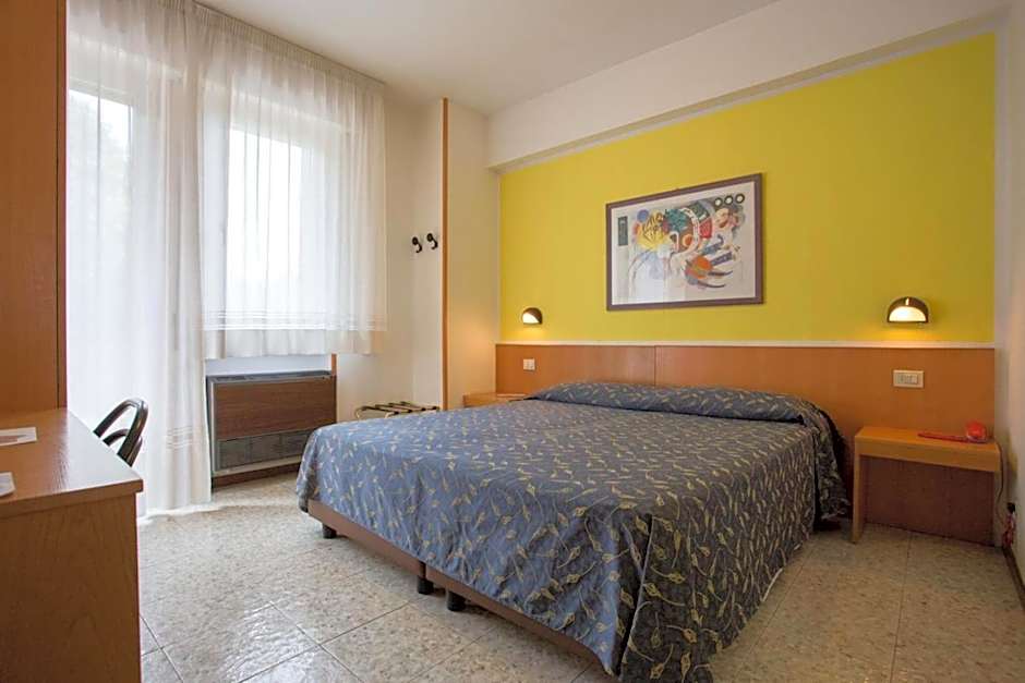 Hotel Benacus