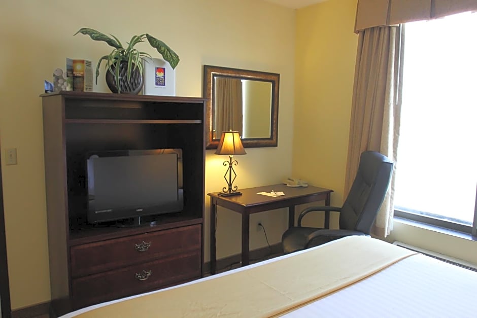 Clover Island Inn