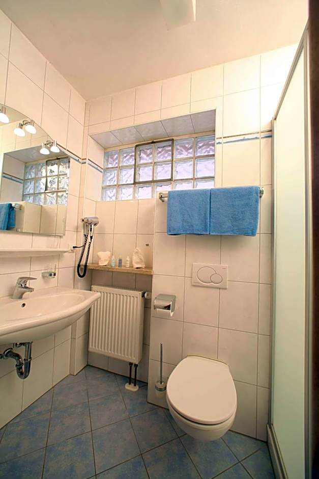 Hotel-Landgasthof Schuster