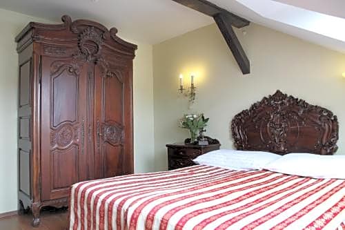 King Charles Boutique Residence