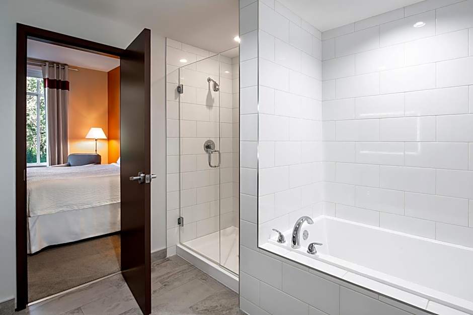 Four Points by Sheraton Grande Prairie