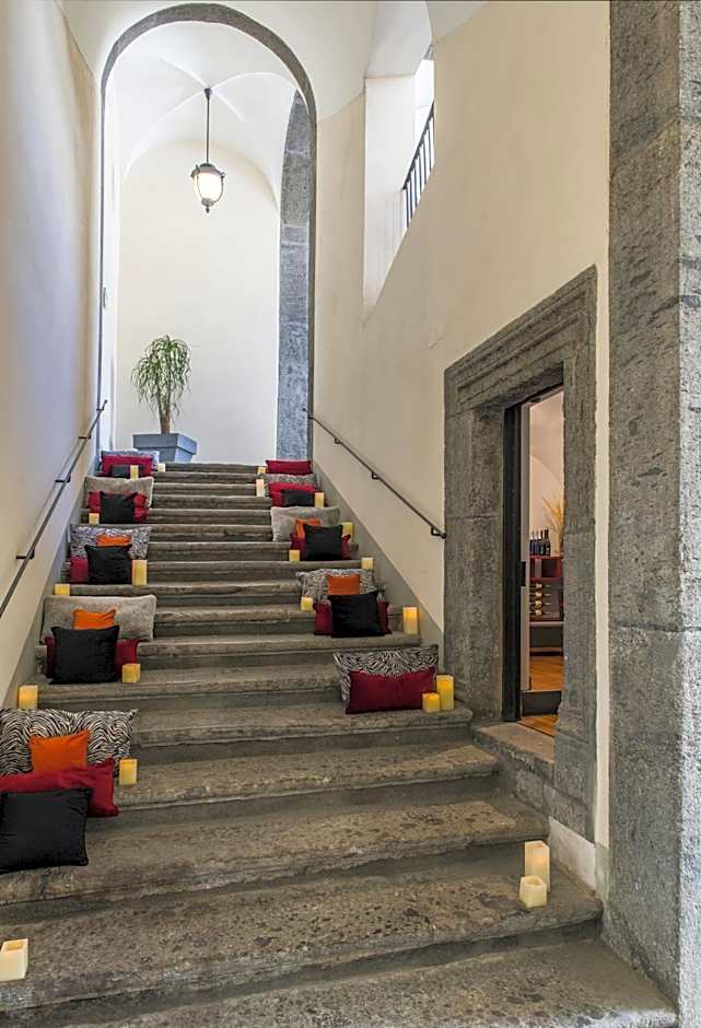 Palazzo Caracciolo Naples
