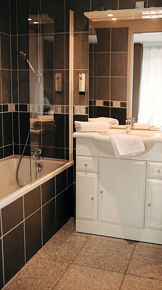 Logis - Hotel Restaurant du Parc