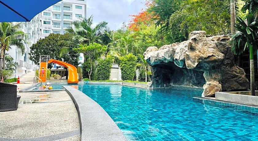 Club Royal Wongamat by Pattaya Sunny Rentals