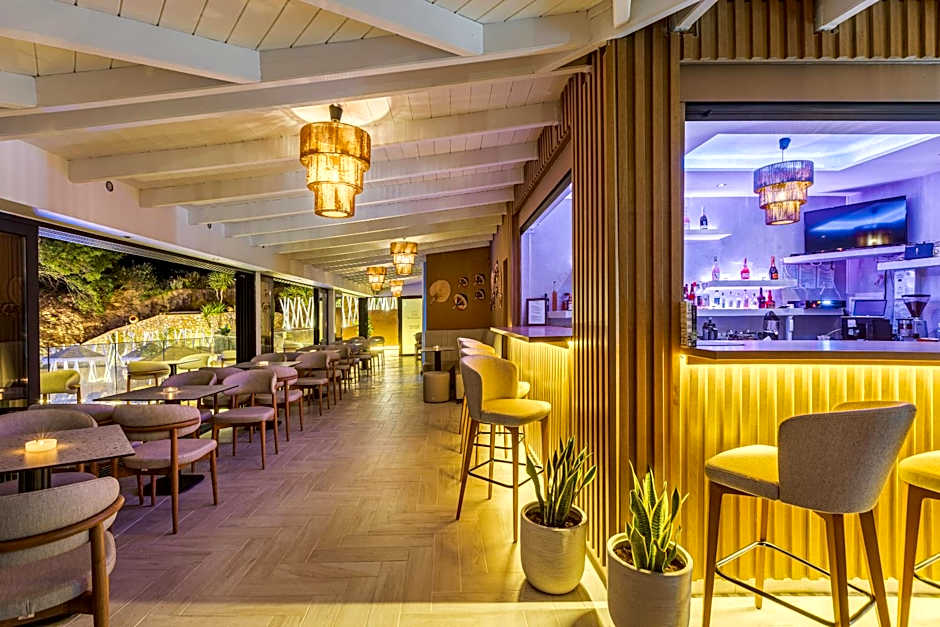 The "L" Suites & Apartments