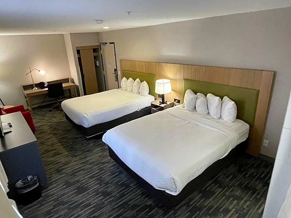 Country Inn & Suites by Radisson, Bakersfield, CA