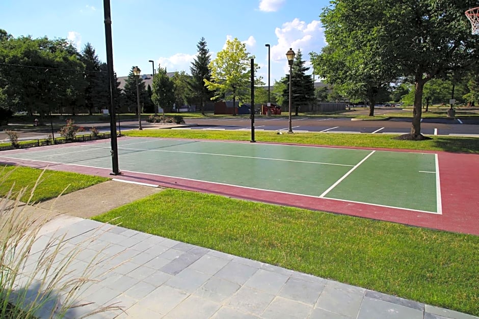 Worthington Suites – Columbus, OH