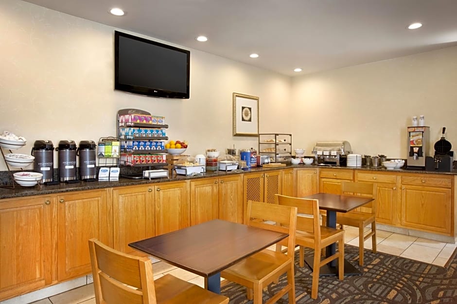 Country Inn & Suites by Radisson, Lexington, VA