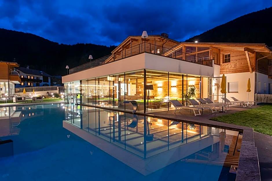 Alpine Nature Hotel Stoll