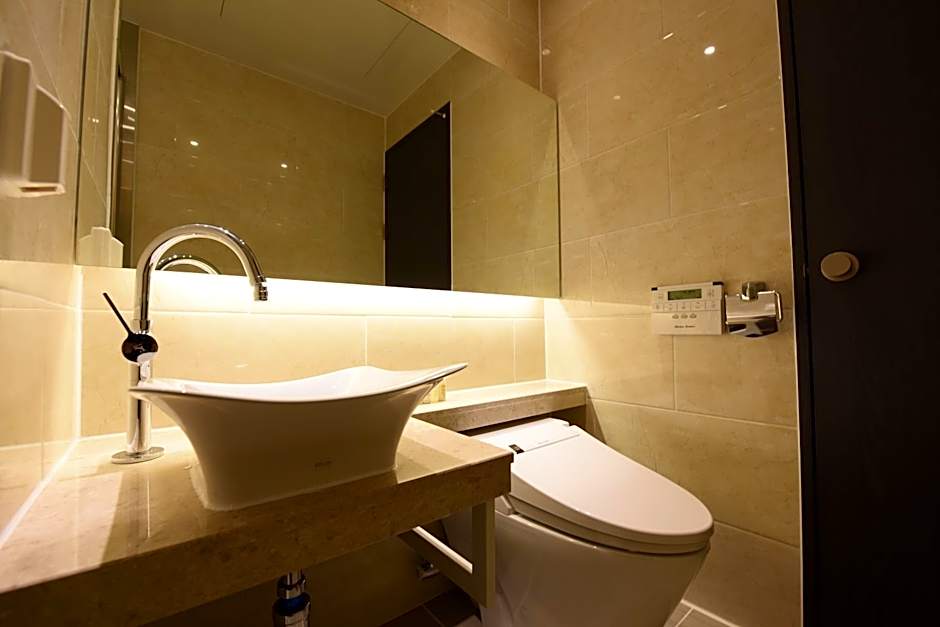 Geoje Artnouveau Suite Hotel