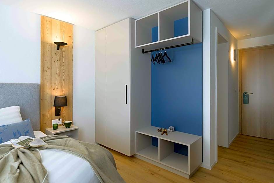 Alphotel Biel-Kinzig - Access by Cable Car only!