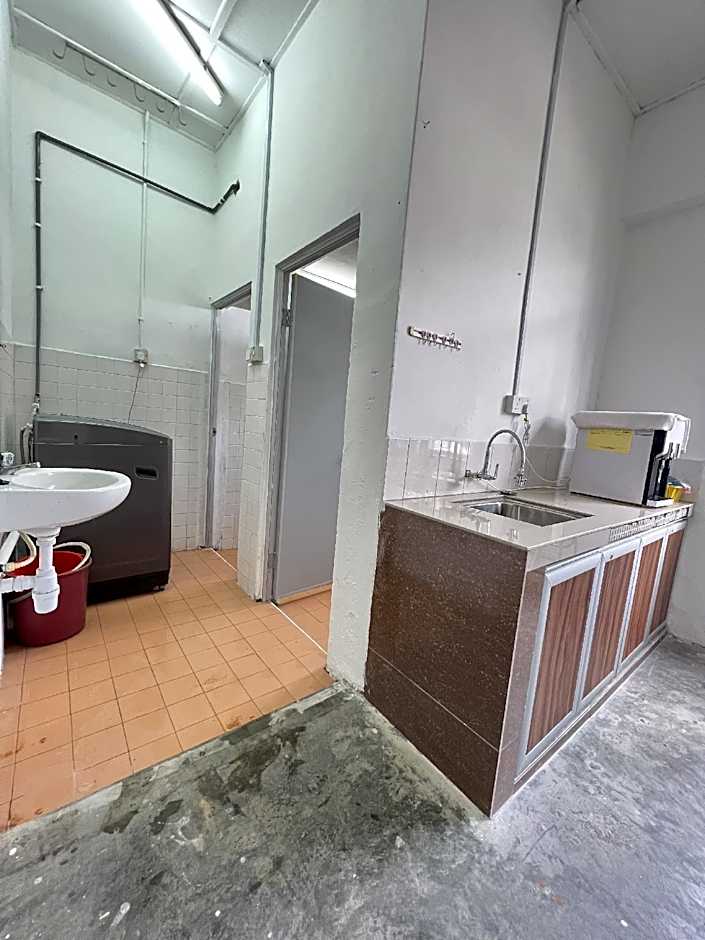 Jiaxin Dormitory Puteri Wangsa