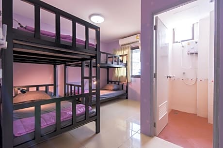  Bed in 4-Bed Female Dormitory Room