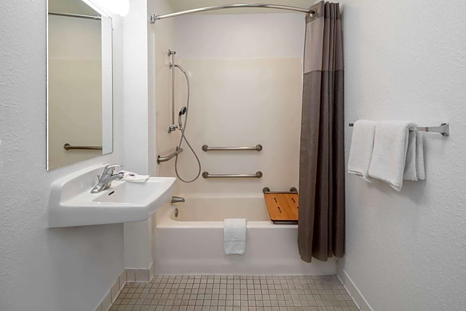 Motel 6-Ventura, CA - South