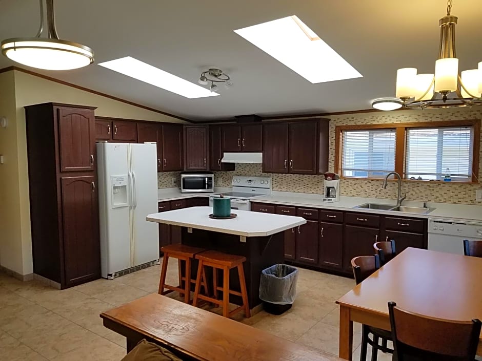 Black Hawk Motel & Suites