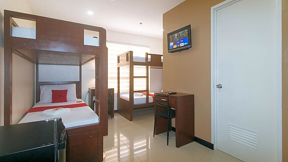 RedDoorz @ Nucell near NGCP Cebu