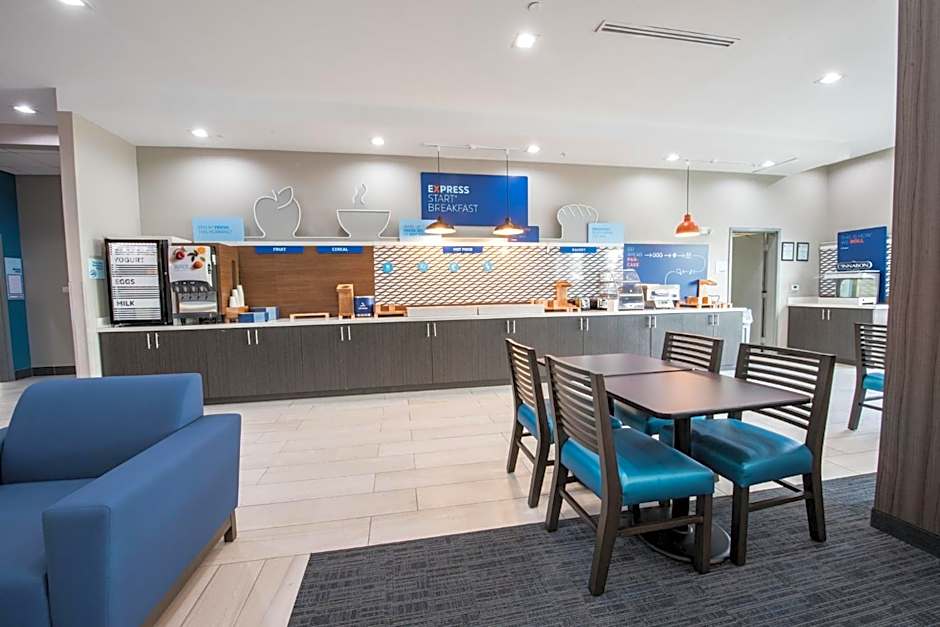 Holiday Inn Express & Suites Houston SE - Airport Area By IHG