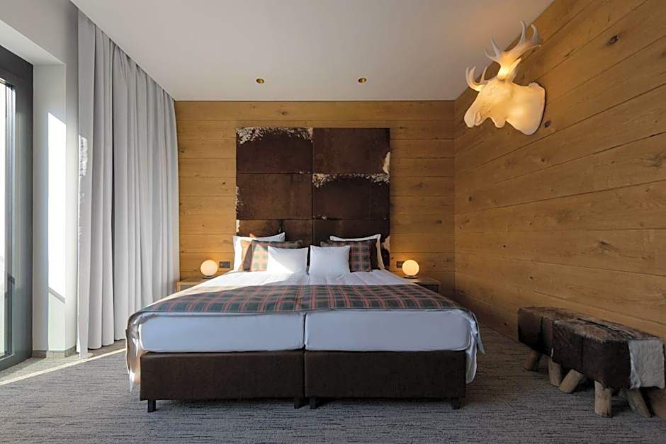 Donautica Hotel & Restaurant