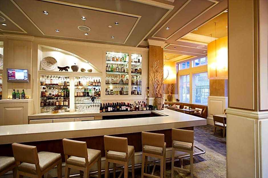 Fifteen Beacon Hotel