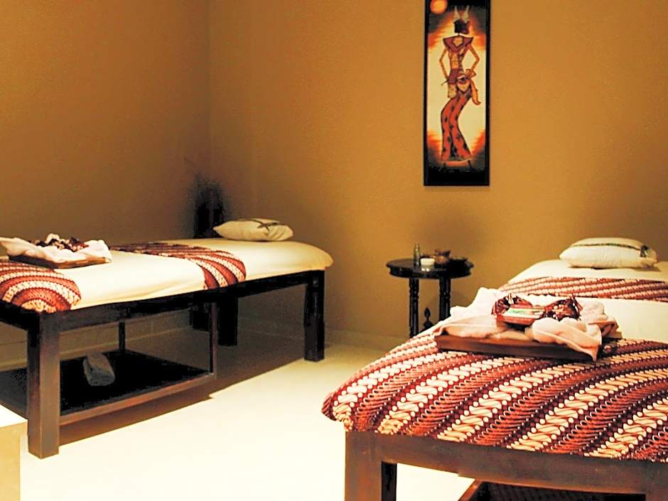 The Alana Hotel and Convention Center  Solo by ASTON