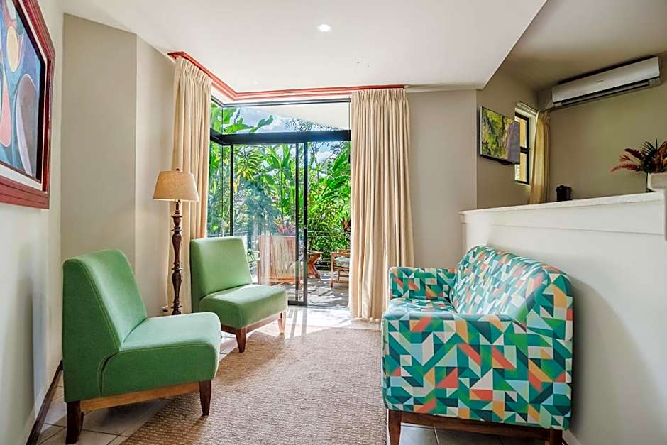 Papagayo Golden Palms Beachfront Hotel