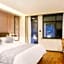 GEM Hotel Ningbo Jiangbei District Hongtang Haide Square