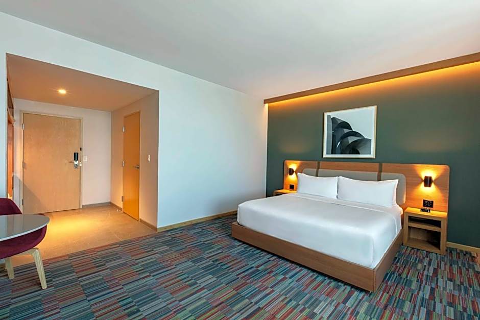 Hilton Garden Inn Guadalajara Airport