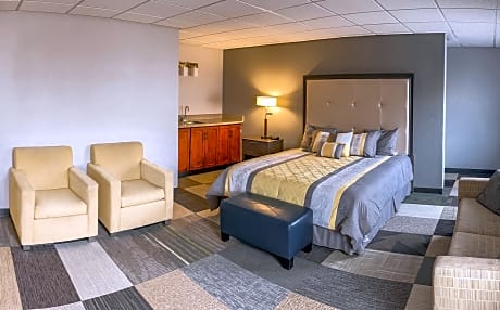 Coratel Suites Iowa Fairfield