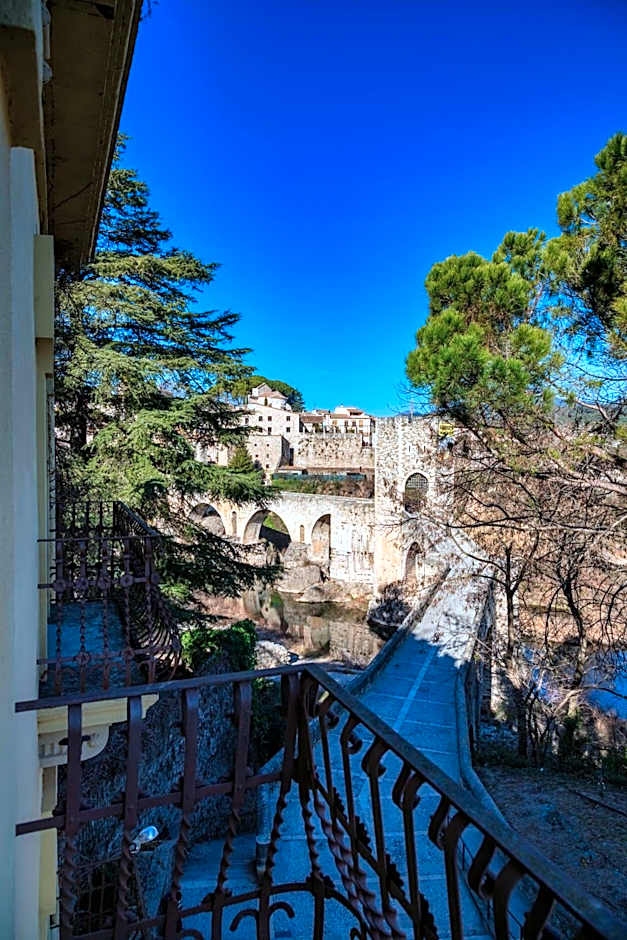 Els Jardins De La Martana