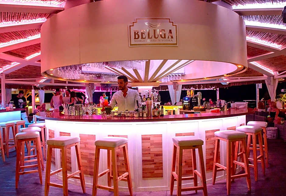 Elmi Suites Beach Hotel