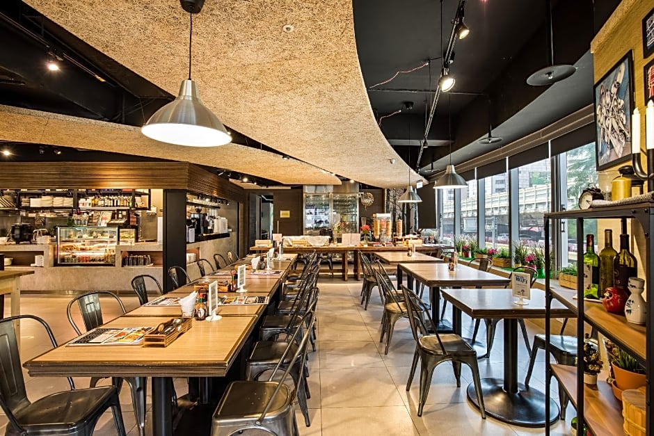 Green World Hotel-Grand Nanjing