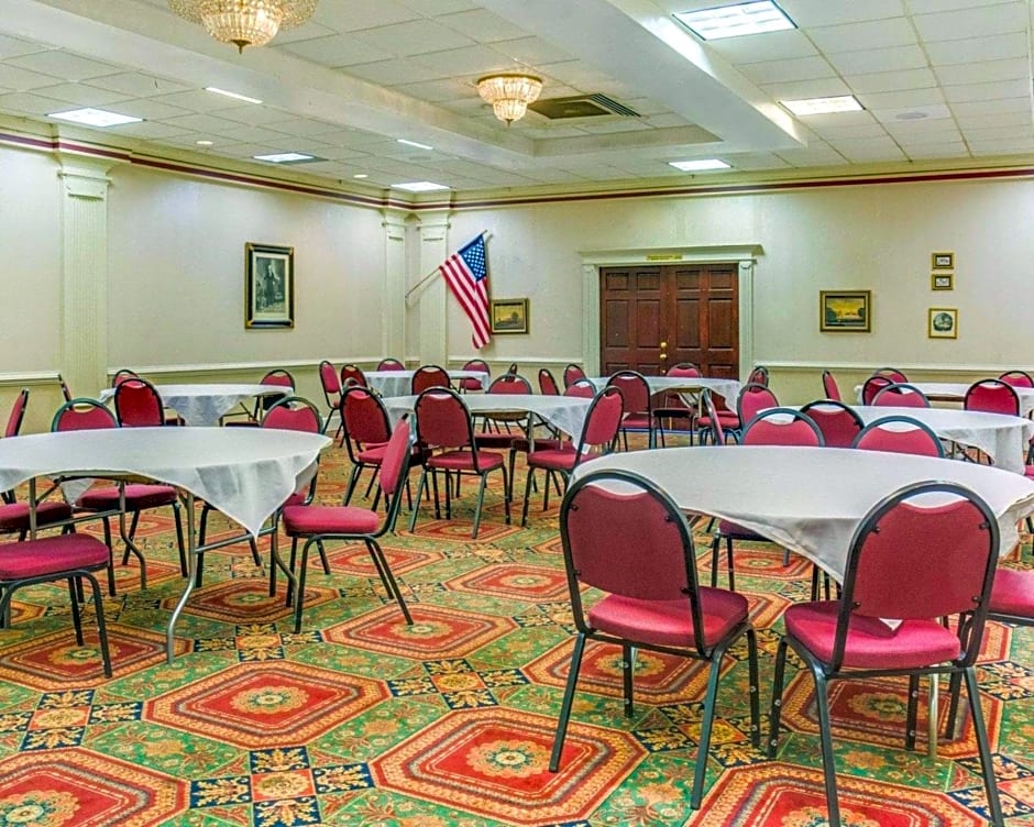 Clarion Inn