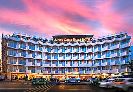 Nesta Valley Dalat Hotel - Formerly Golf Valley Hotel