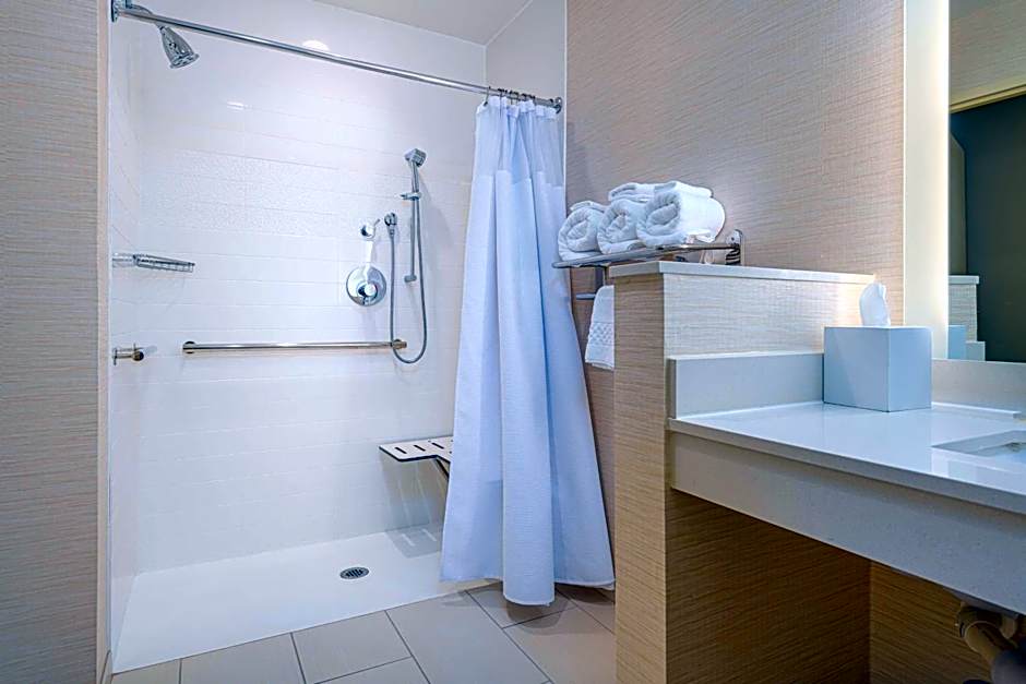 Fairfield Inn & Suites by Marriott Raleigh Cary