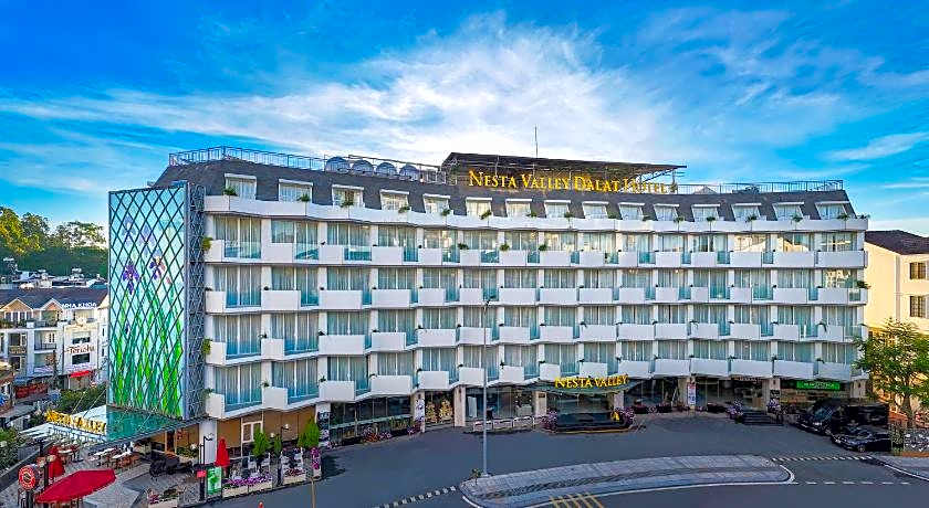Nesta Valley Dalat Hotel - Formerly Golf Valley Hotel