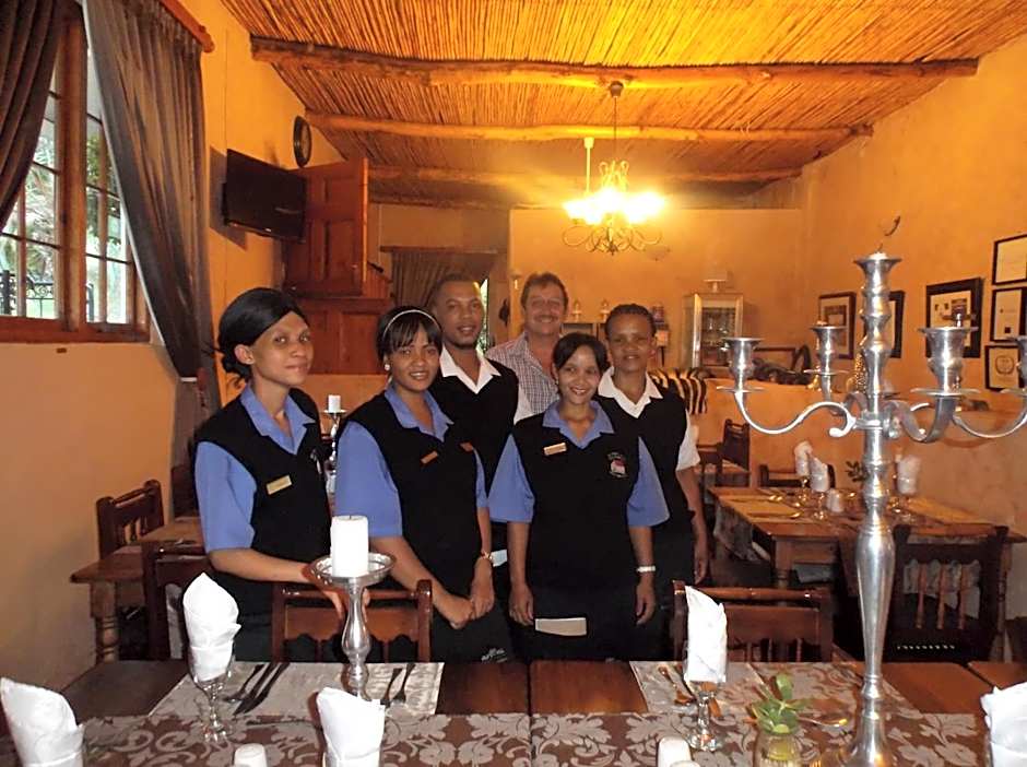 Old Mill Lodge, Seasonal Working Ostrich Farm & Restaurant, Oudtshoorn